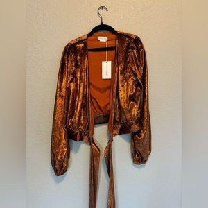 Lovers + Friends NWT orange shimmer tie wrap top - small